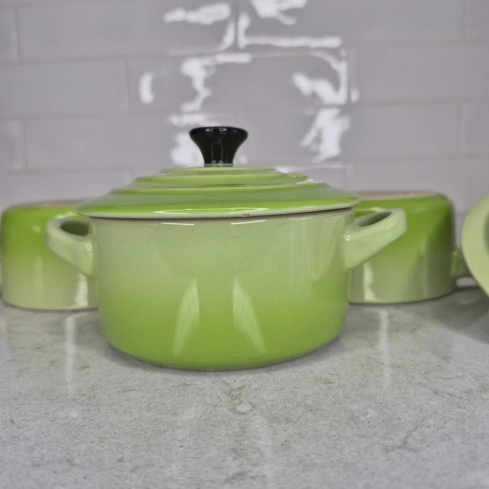 Le Creuset Mini Round Cocotte Set Of 3 Discontinued Kiwi Green Stoneware